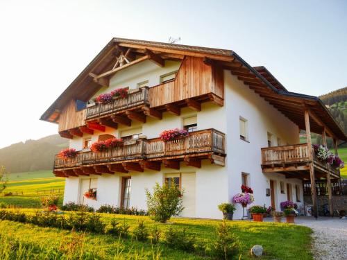 Peterlan Hof 1
