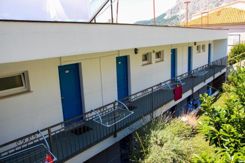 Beach Hotel - image 3