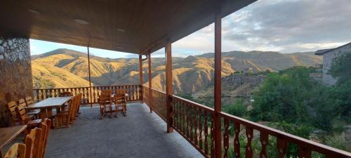 COMMUNE hotel in Garni