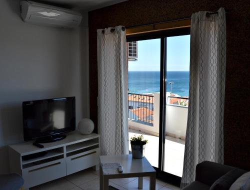 Superior One-Bedroom Apartment with Sea View image 3