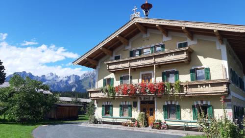 Privatzimmervermietung Foidlbauer - Accommodation - Oberndorf in Tirol