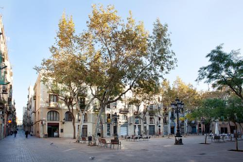 Inside Barcelona Apartments Sants - main image