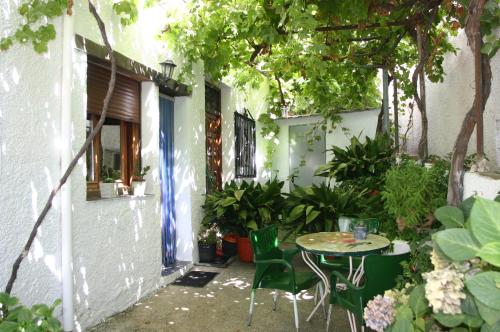 Apartamentos y Casas Rurales Las Terrazas de la Alpujarra in Bubion