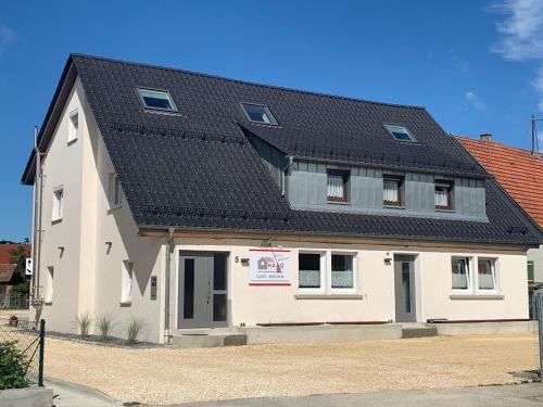 Haag Ferienwohnungen von Small bis XL für max 10 Personen und 6 Schlafzimmern - image 3