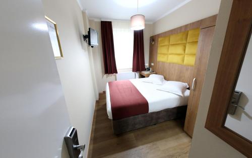 room detail thumbnail 0