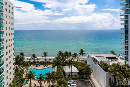 The Tides 2 Bed 11th floor on Hollywood Beach thumb 2