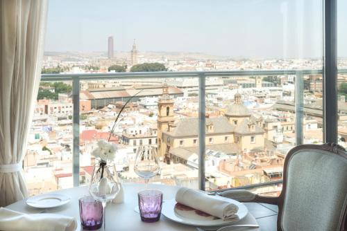 Hotel Sevilla Center - image 9