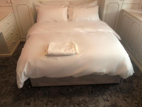 Big Cozy Room Near White Hart Lane, Edmonton, London