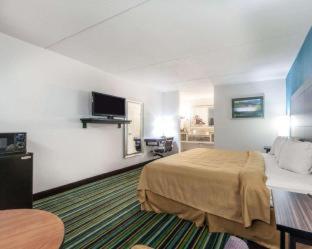 Quality Inn & Suites - Hotel - Jasper