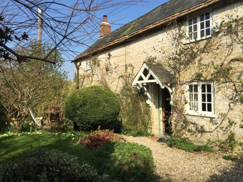 Listed Cottage In Rural West Dorset, North Perrott, Somerset