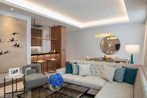 Al Jaddaf Rotana Dubai - image 10