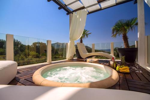 Villa Caribic with 72sqm private pool whirlpool sauna outdoor lounge area - image 12