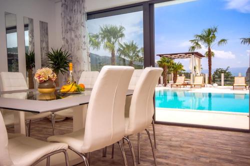 Villa Caribic with 72sqm private pool whirlpool sauna outdoor lounge area - main image
