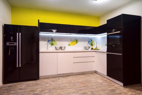 Villa Caribic with 72sqm private pool whirlpool sauna outdoor lounge area - image 5