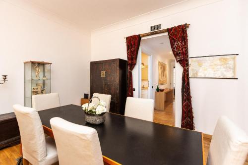 Amazing New Apartment Jewish Ghetto - image 3