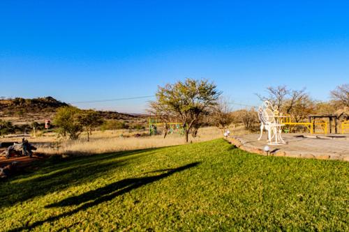 Зовнішній вигляд готелю, Ann's Lodge and Camping in Каманжаб