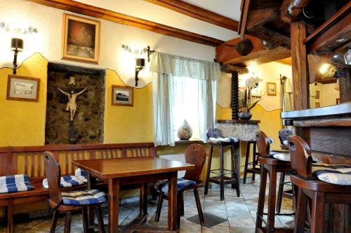 Gostilna in Prenočišča Brančurnik (Gostilna in Prenocisca Brancurnik) in Ravne na Koroskem