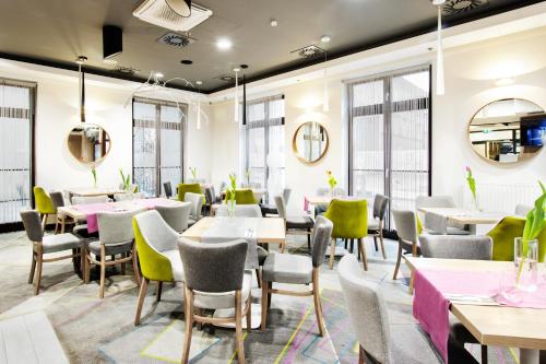 267659922 Golden Tulip Krakow Kazimierz