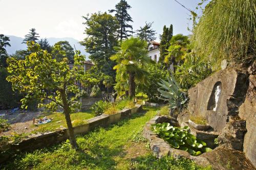  Bella Casa alla Spiaggia in Tronzano Lago Maggiore