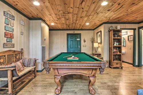 Quaint Home with Pool Access - 3 Miles to Downtown! - image 3