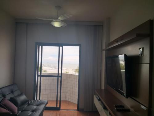 ห้องส่วนกลางสำหรับนั่งเล่น/ดูทีวี, Frente para o mar - vista espetacular de todos os comodos in ซิดาเดโอเซียน