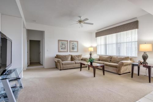 Daljit's Retreat Legacy Park Vacation Home - image 2