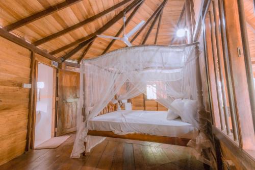 Paradise Bungalow in Midigama Beach