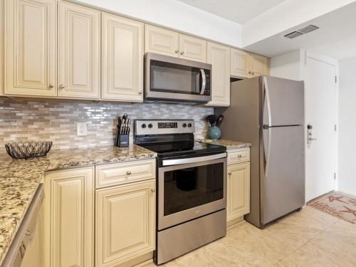 Beach House VI - image 8