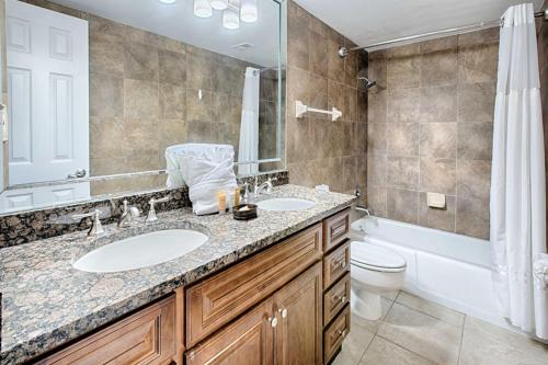 Beach House 202C - image 14