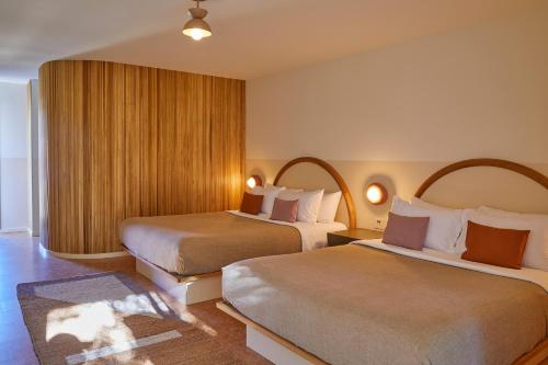 The Capri Hotel - image 4