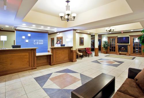 Holiday Inn Express Hotel & Suites Howell, an IHG Hotel