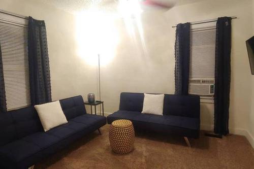 Cozy Ferndale 3 Bedrm Washer Dryer Backyard w BBQ WiFi Smart TVs