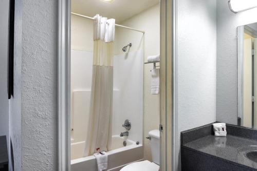 OYO Inn & Suites Medical Center San Antonio