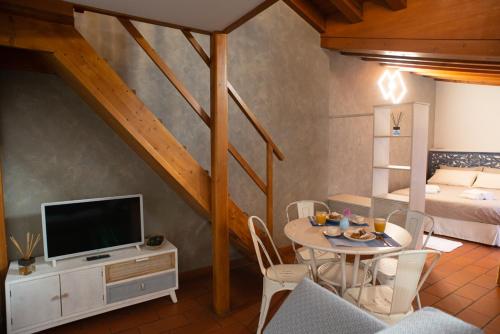 zonă comună salon/TV, CENTROLAGO in Lecco
