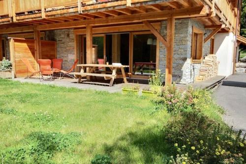 Chalet Prestige serrechevalierholidays 20 personnes