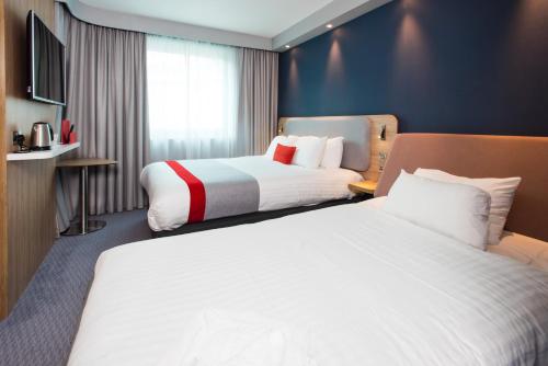Holiday Inn Express Leeds City Centre - Armouries an IHG Hotel - image 13
