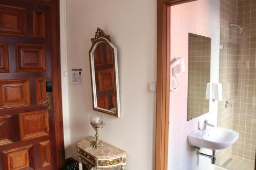Sant Jordi Hostels Lisbon, Lisbona (foto 6)
