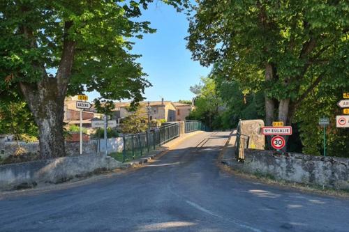 Diamond - Gîte dans vieux prieuré près de Carcassonne