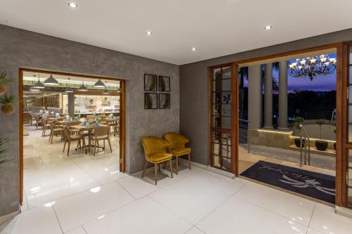 Bejárat, The Cycad Lodge & Chalets in Nelspruit