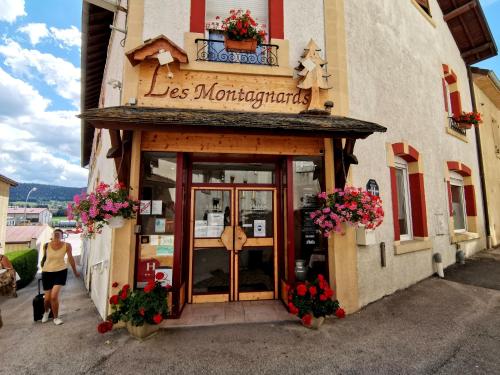 Hotel Les Montagnards