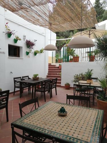 Hotel Humaina - image 11