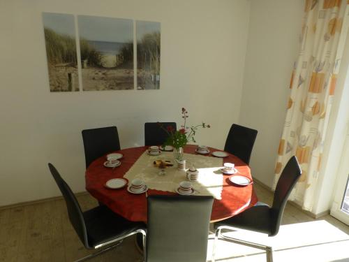 設施, Zwei Seen Ferienhaus in 烏斯特羅