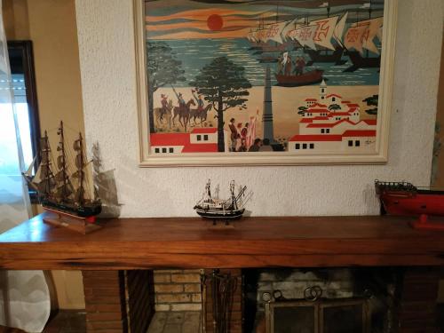 Family Room with Shared Bathroom (2 Adults + 2 Children)