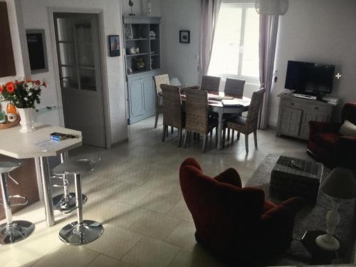 Maison du mareyeur gîte à louer Port-en-Bessin-Huppain