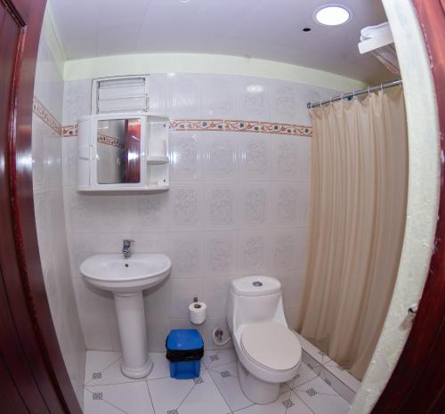 雷纳瑟尔酒店 雷纳瑟尔酒店