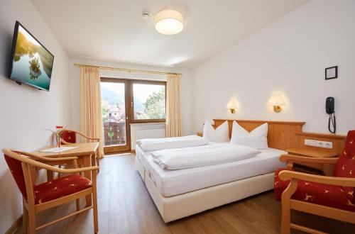 Hotel Garni Zugspitz 245m von Farchant entfernt