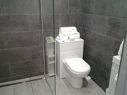 Lady Charlotte Guest rooms triple rooms