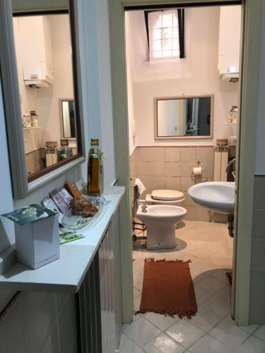 Bathroom, Palazzo Costantini Ludovica Home in Fermo
