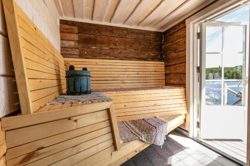 Hugsnäset Semesterstugor och Fiske (Hugsnaset Semesterstugor och Fiske) in Külváros