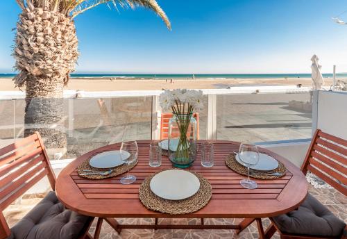  Luxury Suite Sea Front II, Pension in Playa Honda